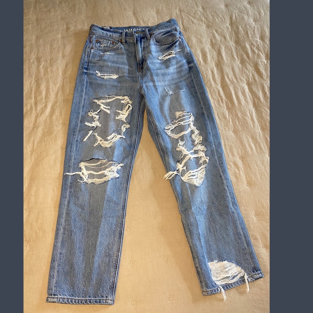 American eagle mom jeans New